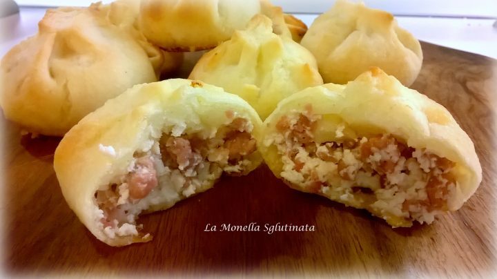 Fagottini con salsiccia e ricotta