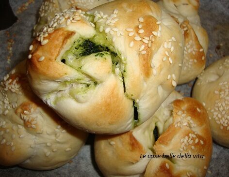 Fagottini con spinaci e mozzarella