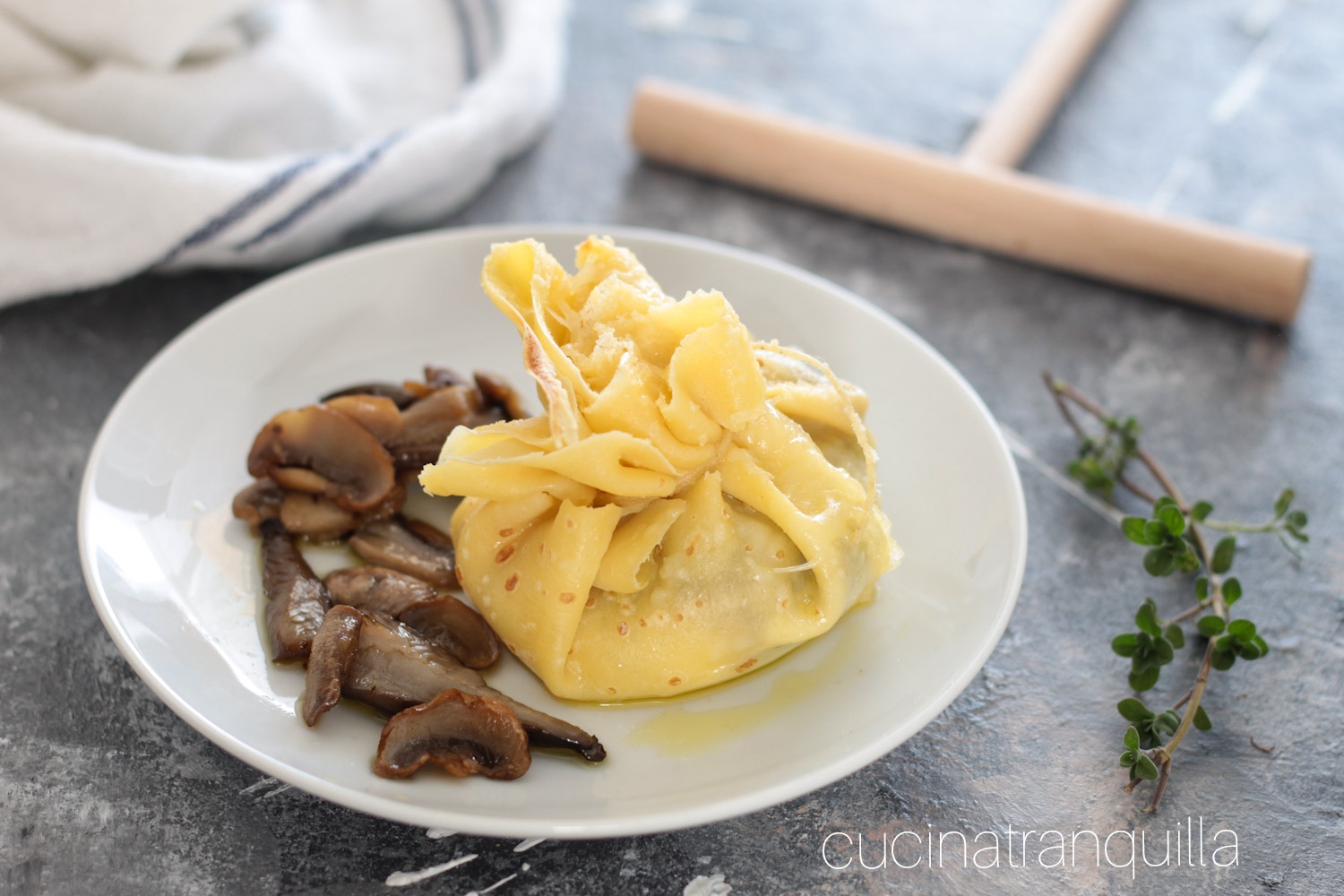 Fagottini di funghi e mozzarella