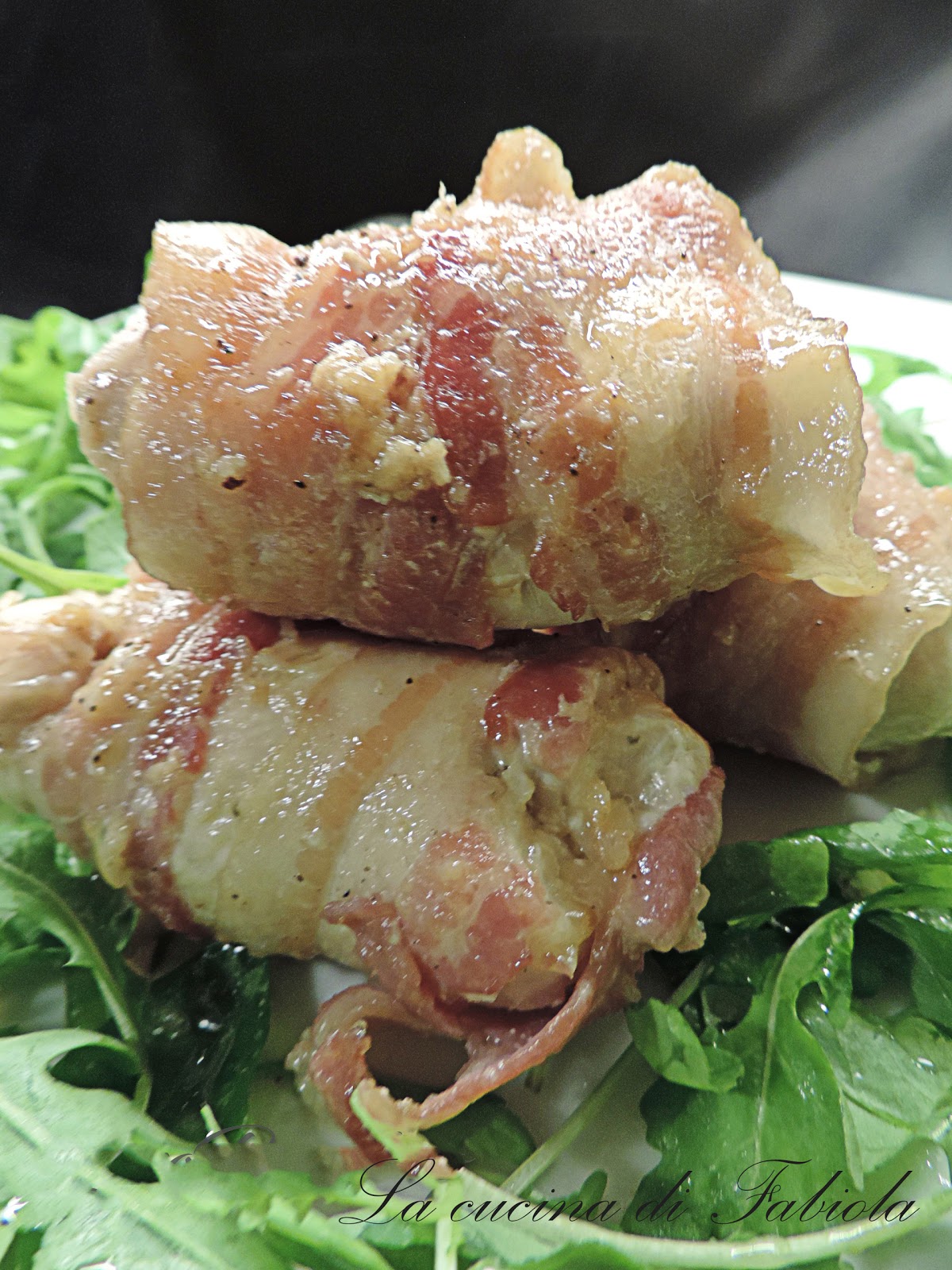 Fagottini di pollo con pancetta e scamorza