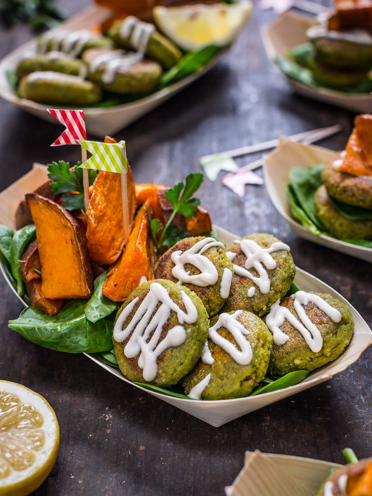 Falafel non fritti facilissimi con salsa tahina al limone e  patate dolci al forno –  falafel in padella