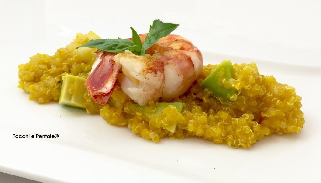 Fantasia di quinoa allo zafferano, avocado e langostino scottato