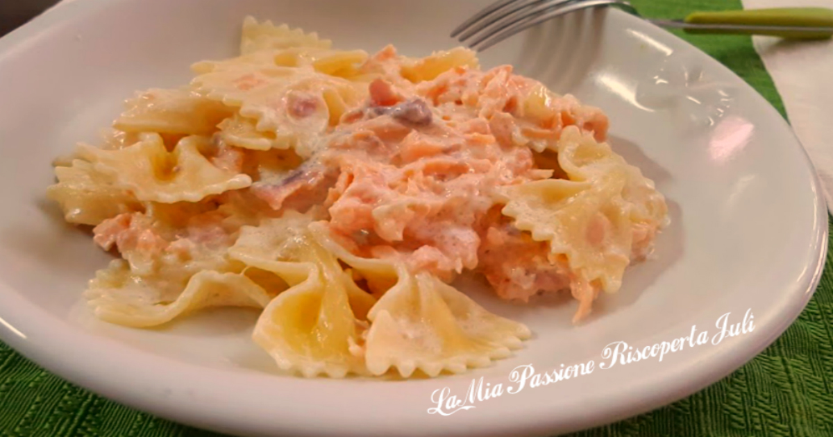 Farfalle al salmone con panna