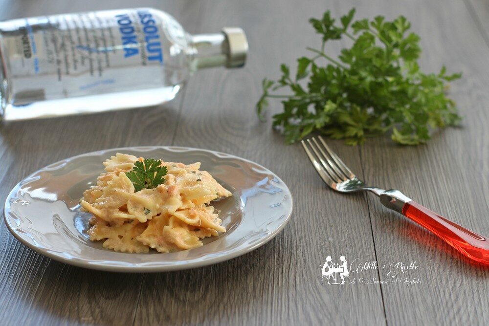 Farfalle al salmone e vodka