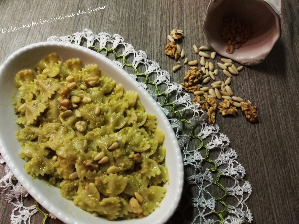 Farfalle con pesto di piselli