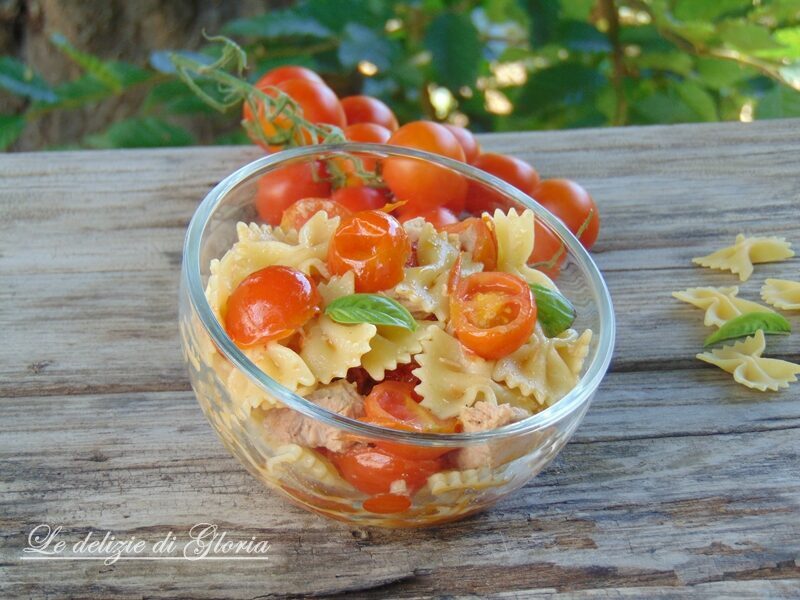 Farfalle con pomodorini e tonno