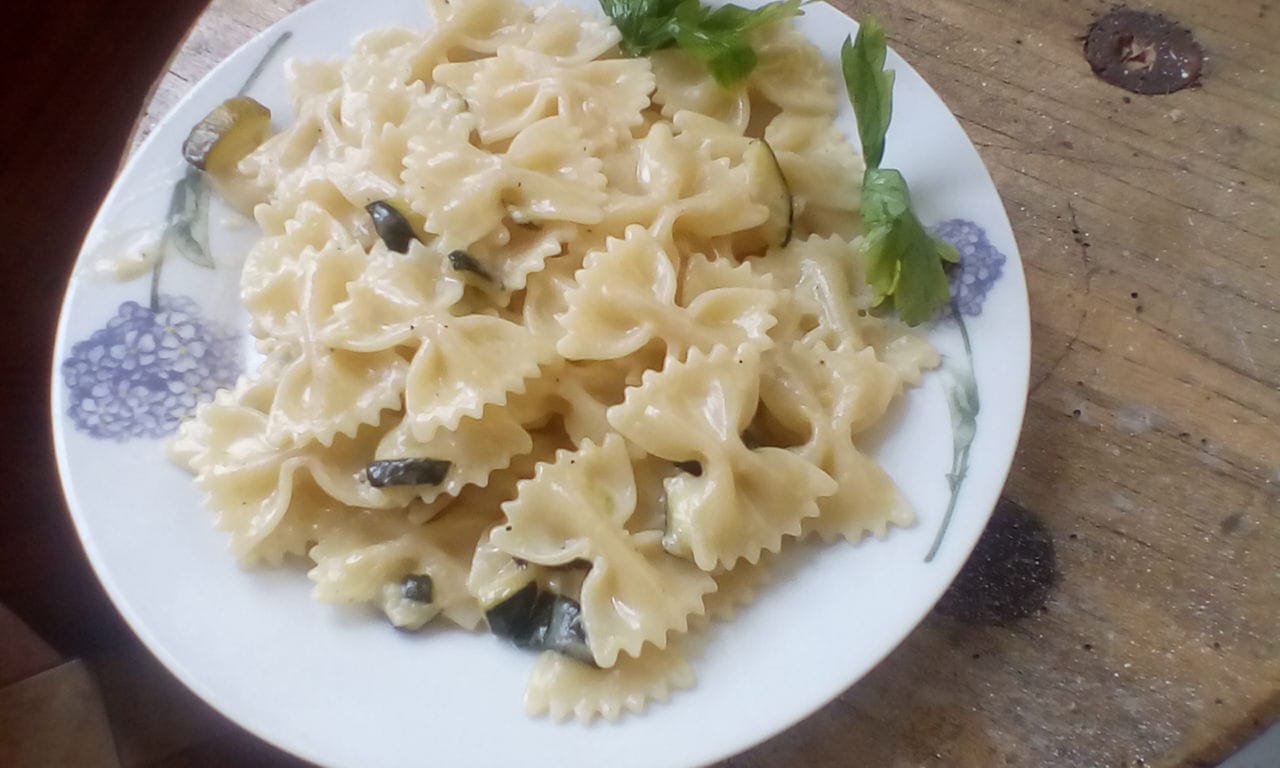 Farfalle e zucchine