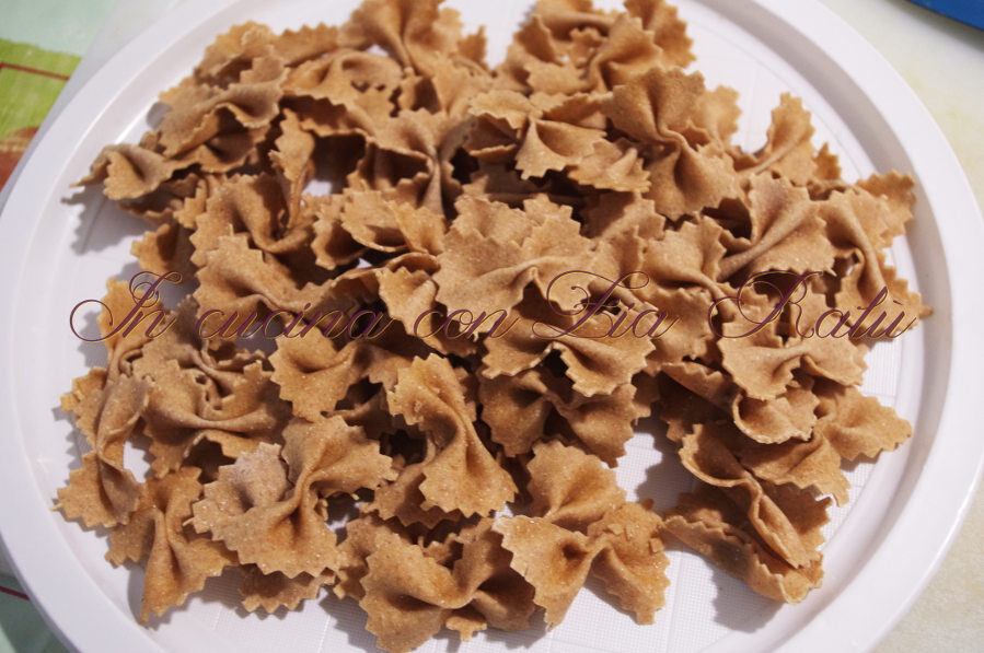 Farfalle integrali fatte in casa