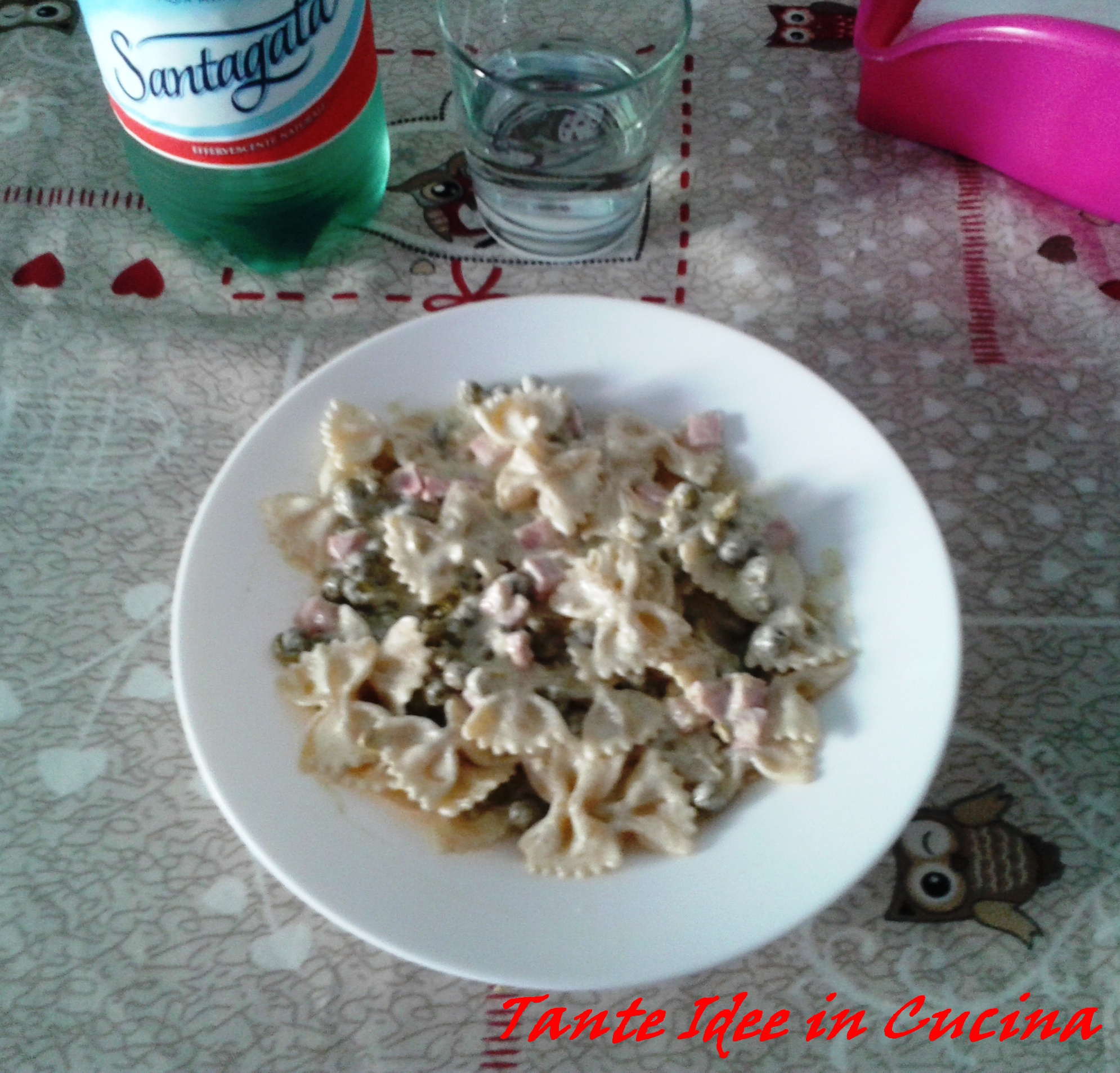 Farfalle panna, cotto & piselli