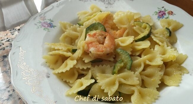 Farfalle zucchine e mazzancolle