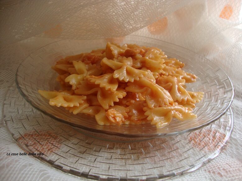 Farfallette al salmone affumicato