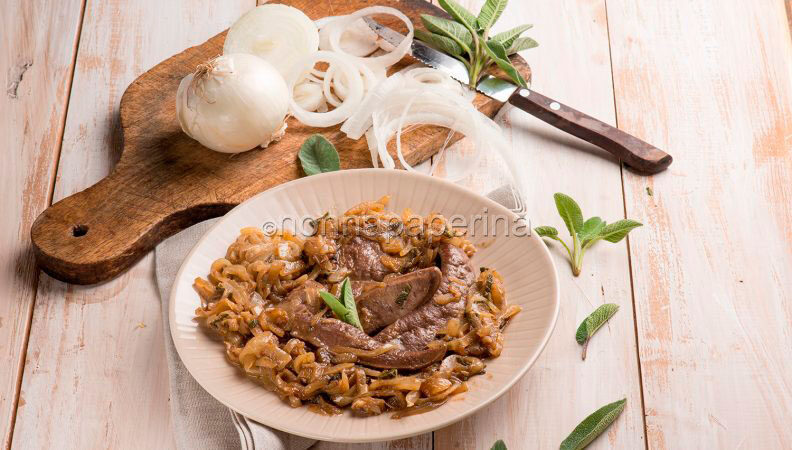 Fegato con le cipolle: la ricetta che fa bene alla vista