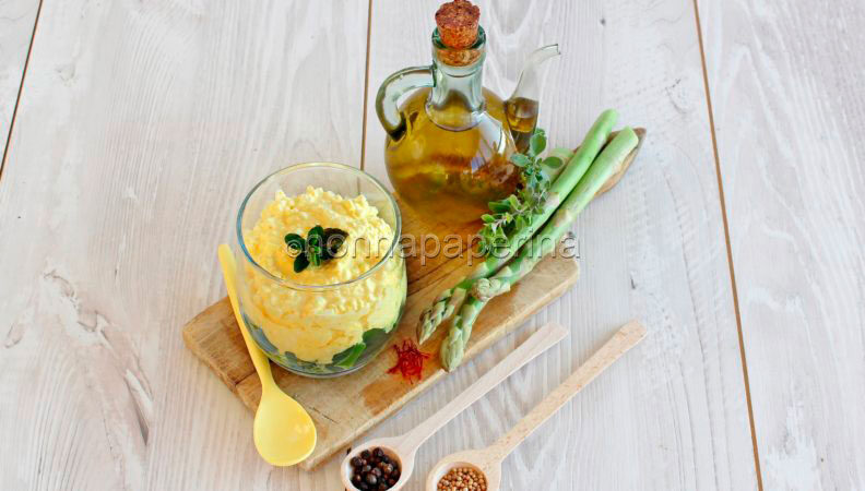 Festa della donna: ecco gli asparagi e fiocchi di latte allo zafferano