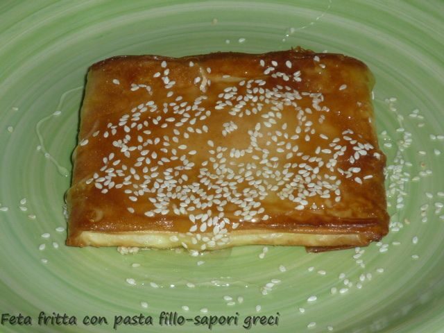 Feta fritta con pasta fillo