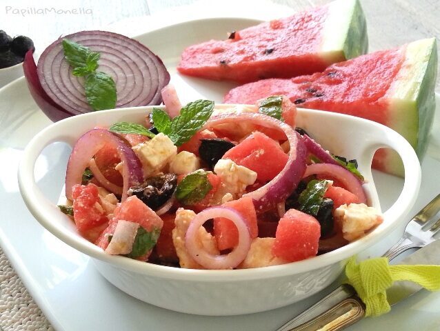 Feta salad con anguria olive nere e menta