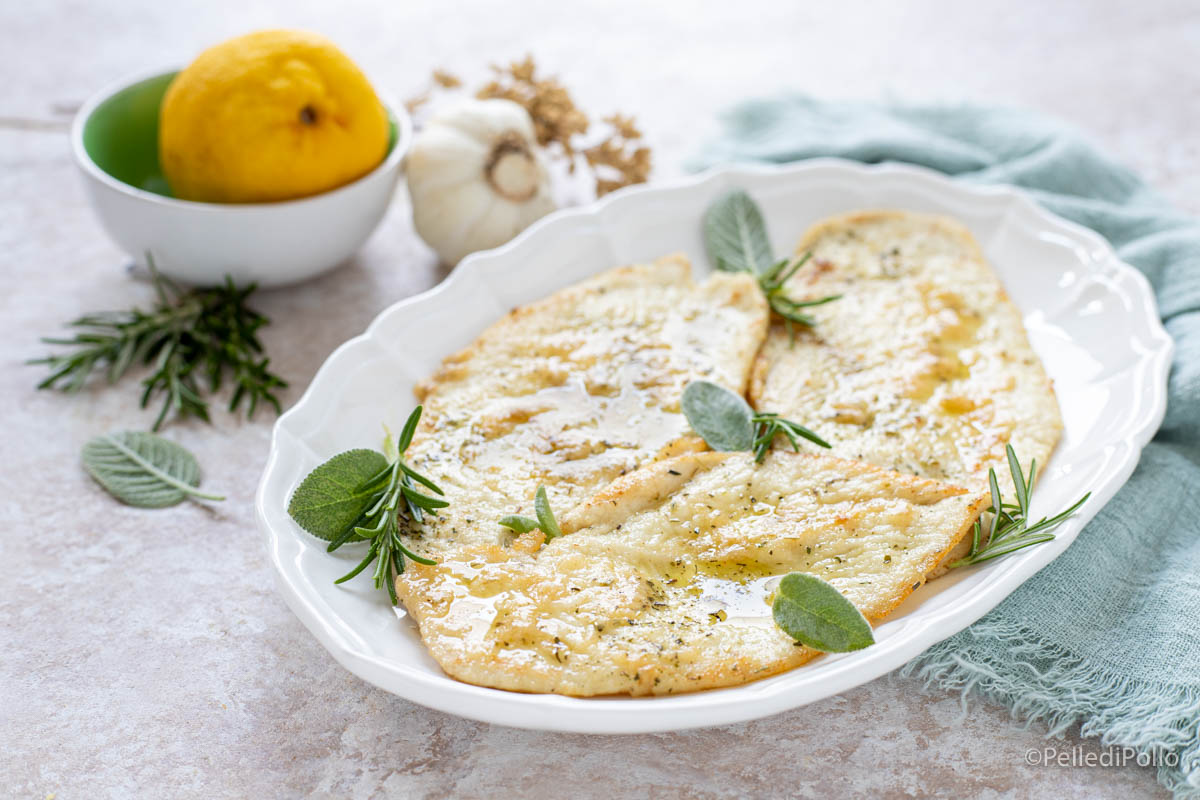 Fettine di pollo con salvia e rosmarino