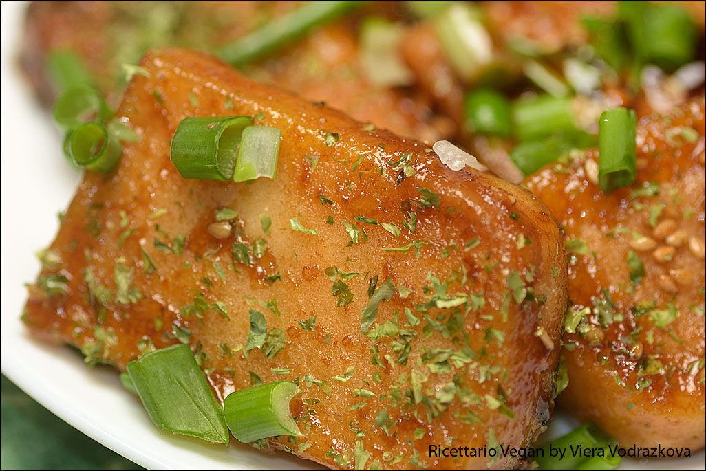 Fettine di tofu di lenticchie saporite senza glutine