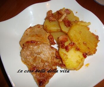 Fettine di vitello con patate e pancetta