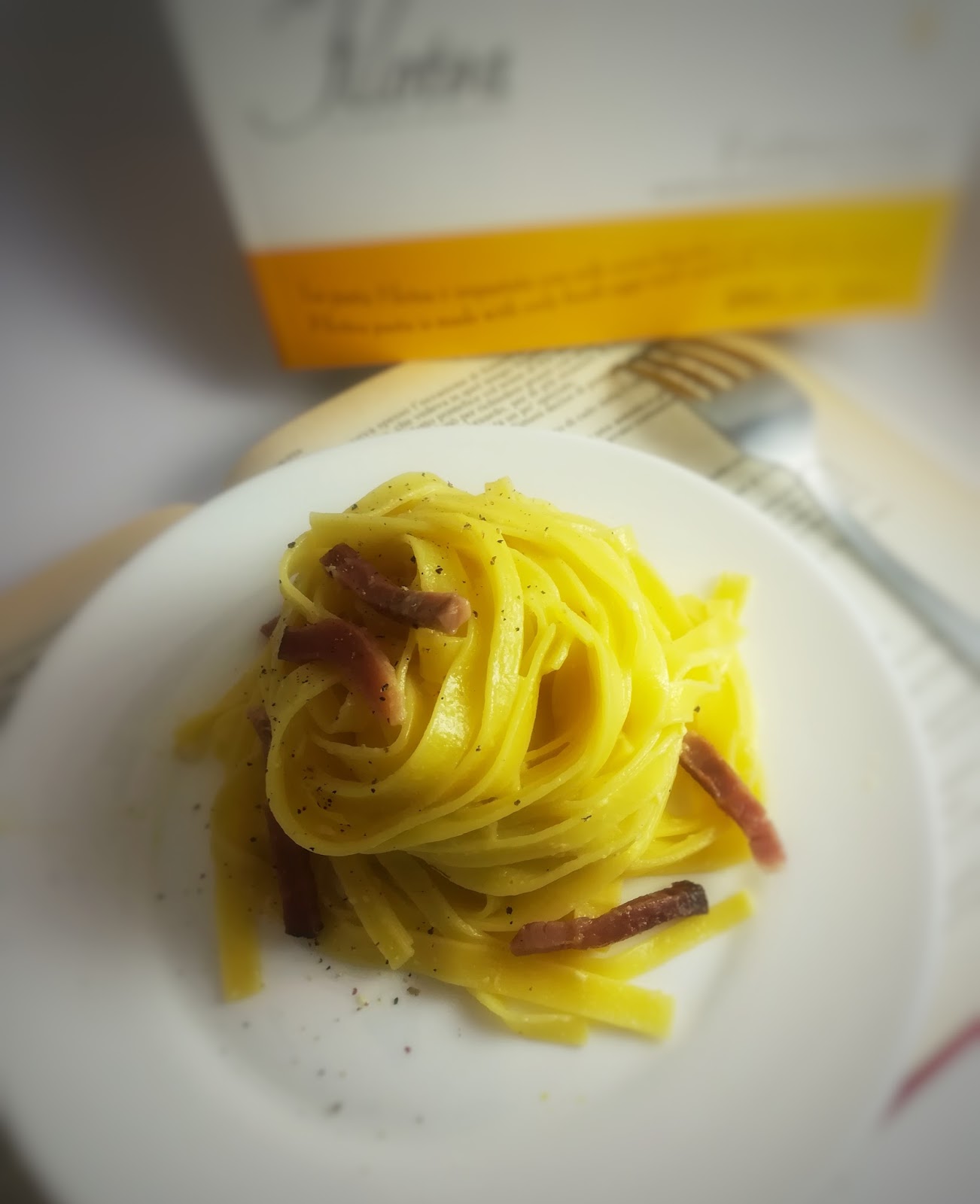 Fettuccine alla papalina e “zazzica culo”