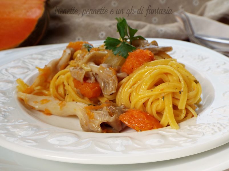 Fettuccine con zucca e funghi pleurotus
