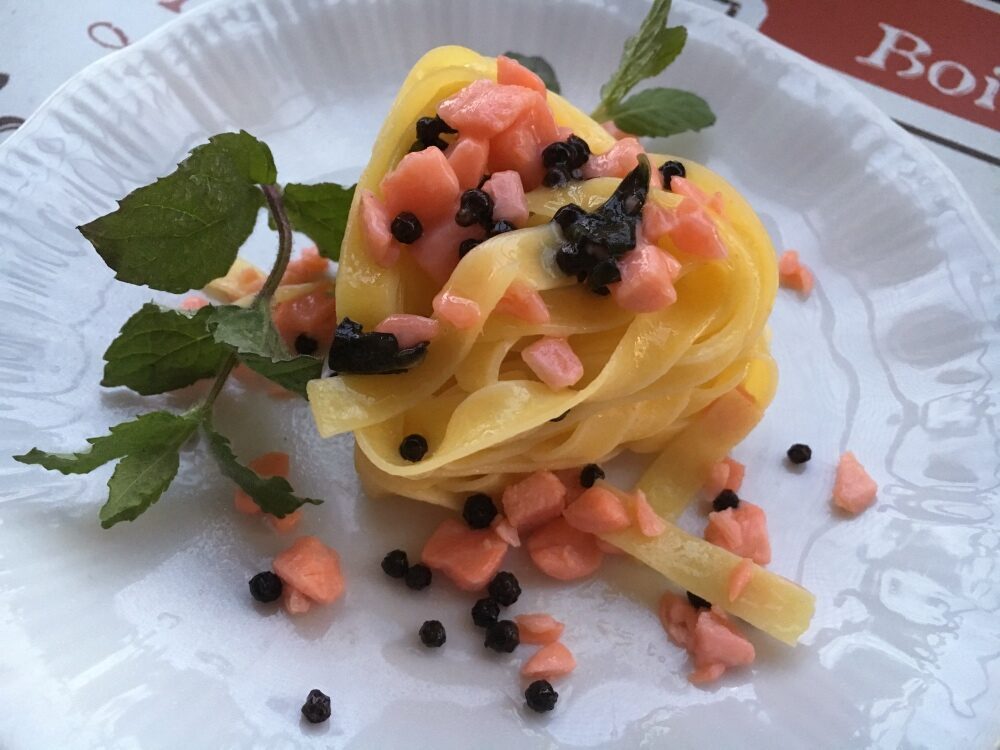 Fettuccine salmone, menta e limone