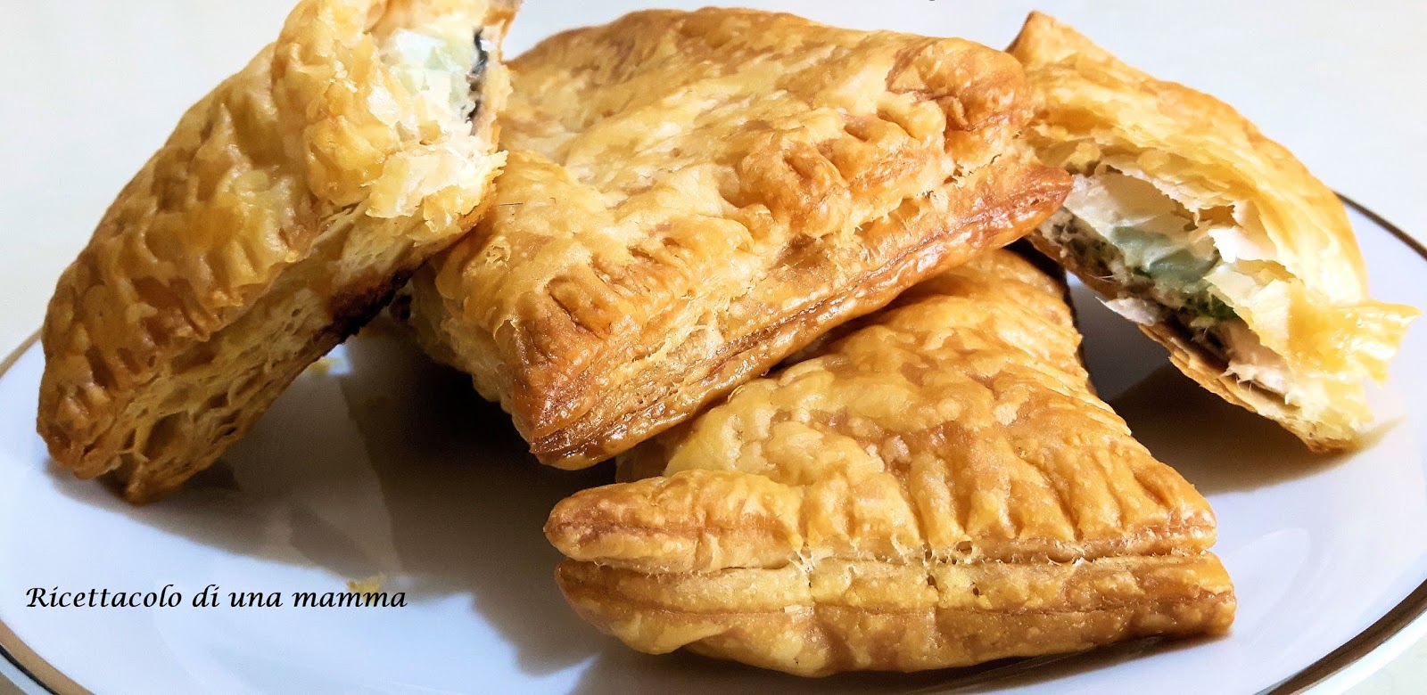Filetti di aringa in crosta di sfoglia (ricetta velocissima)