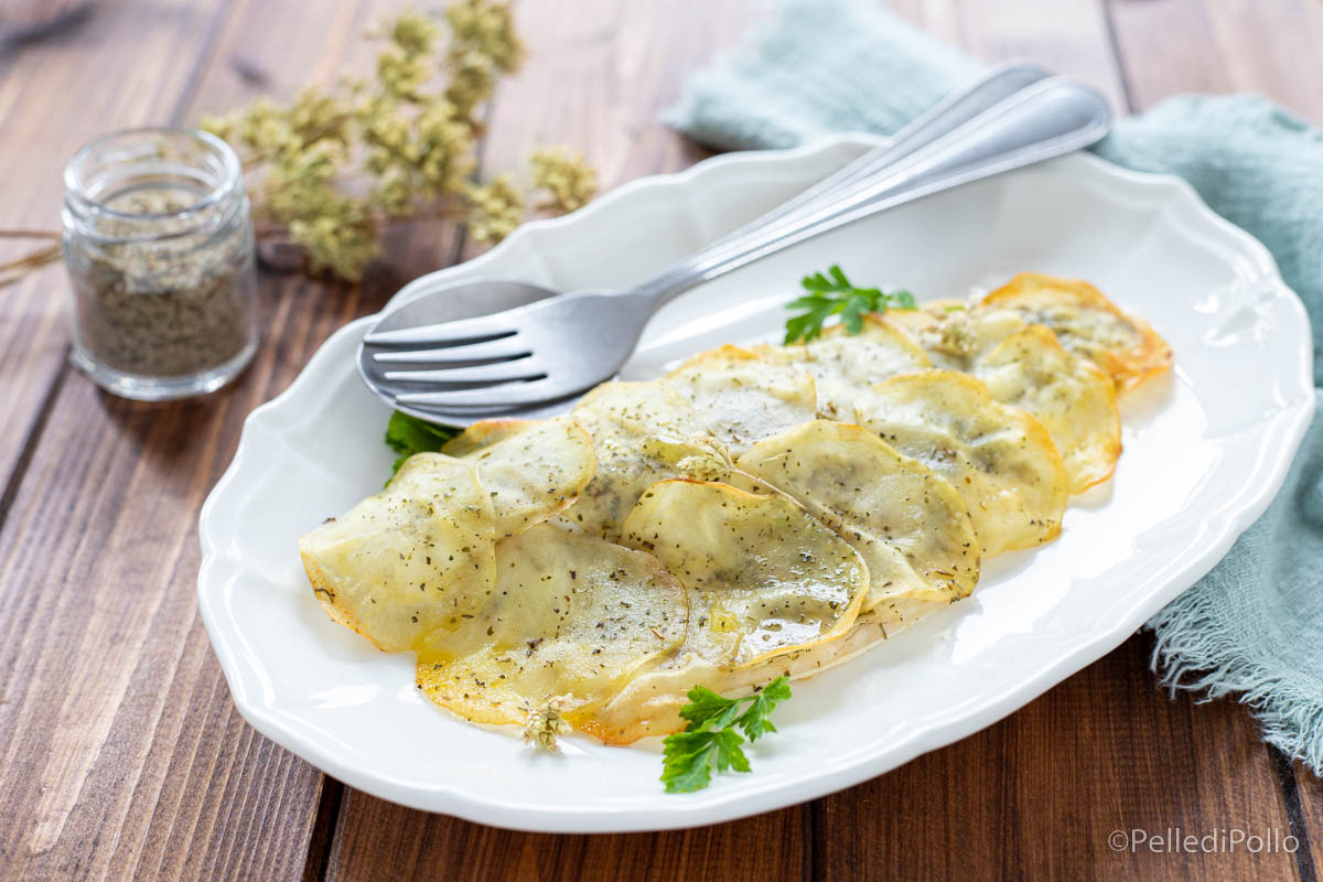 Filetti di branzino in crosta di patate
