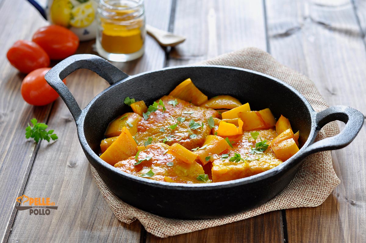 Filetti di pesce con peperoni e curcuma
