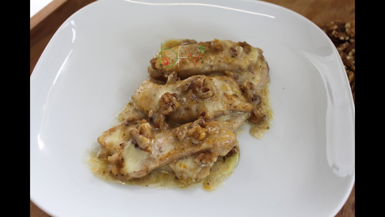 Filetti di pollo alle noci [videoricetta]