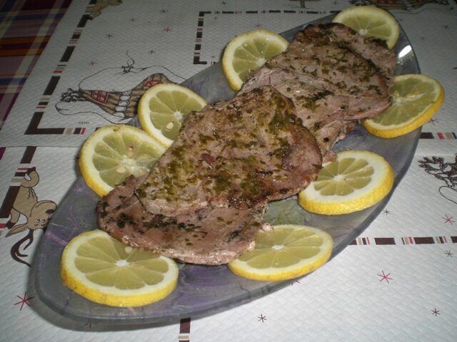 Filetti di tonno in salsa agli agrumi