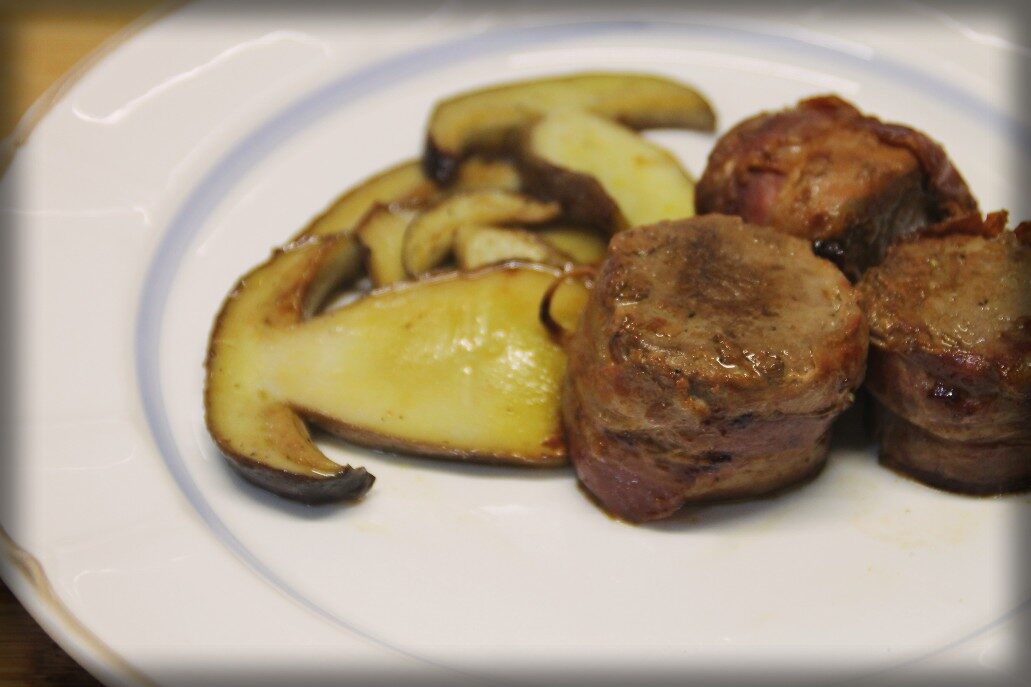 Filetto di cinghiale (o maiale) ai funghi porcini