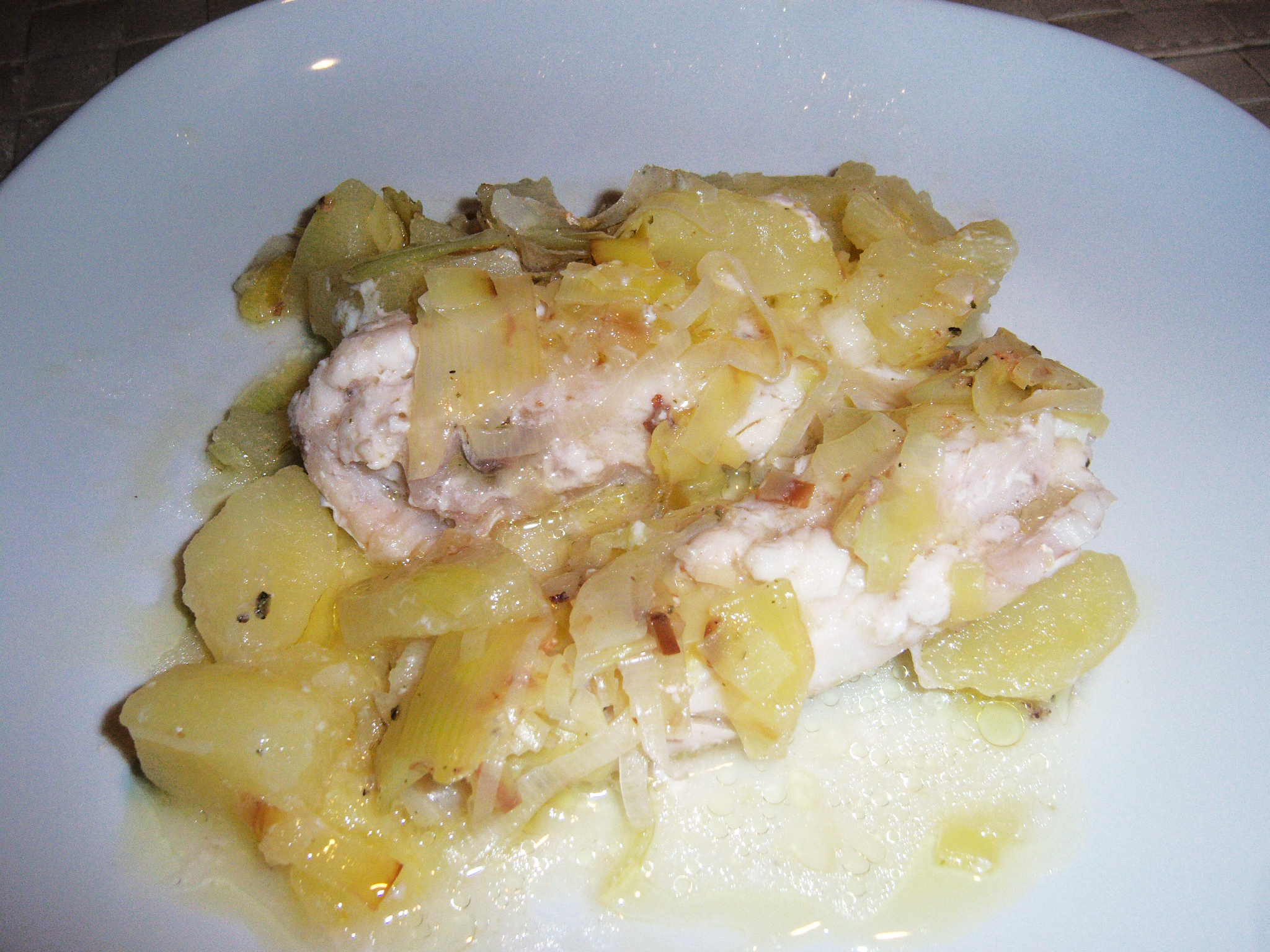 Filetto di gallinella con patate e porri