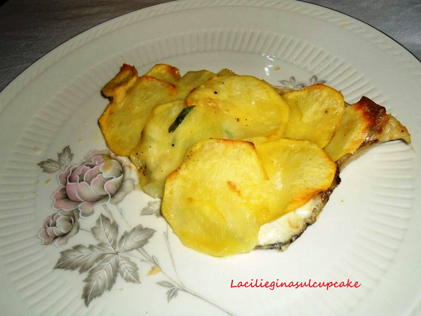 Filetto di orata in crosta di patate