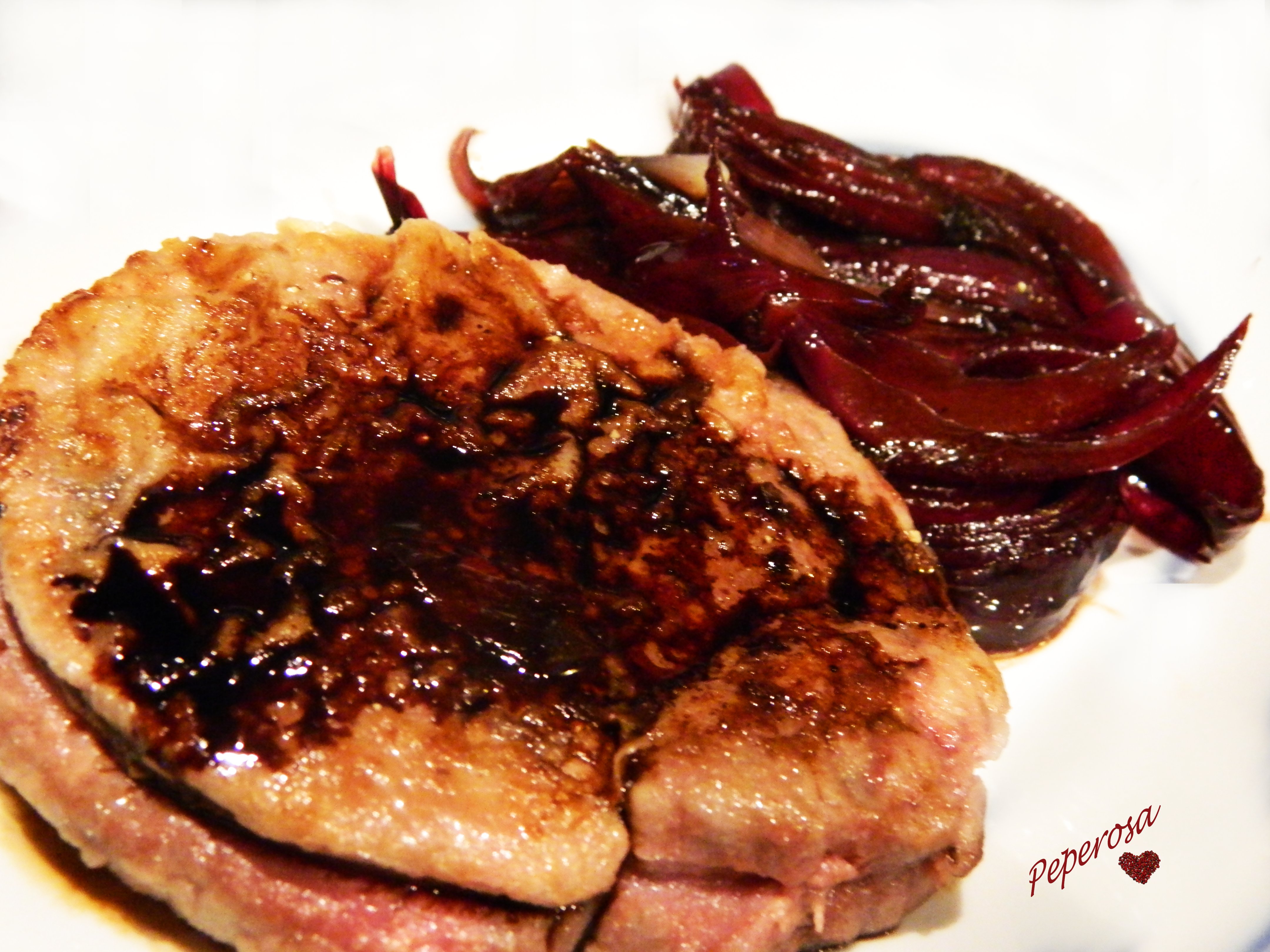Filetto e cipolle rosse al balsamico
