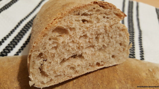 Filoncini di pane semintegrali con lievito madre
