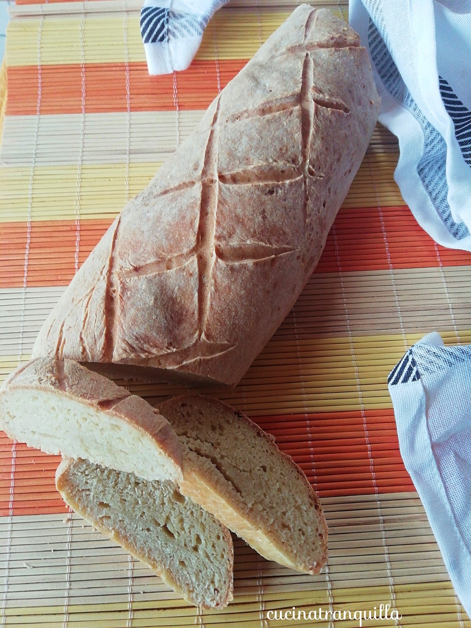 Filone di semola di grano duro (con lievito biologico istantaneo)
