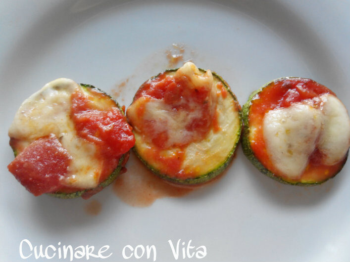 Finte pizzette di zucchine