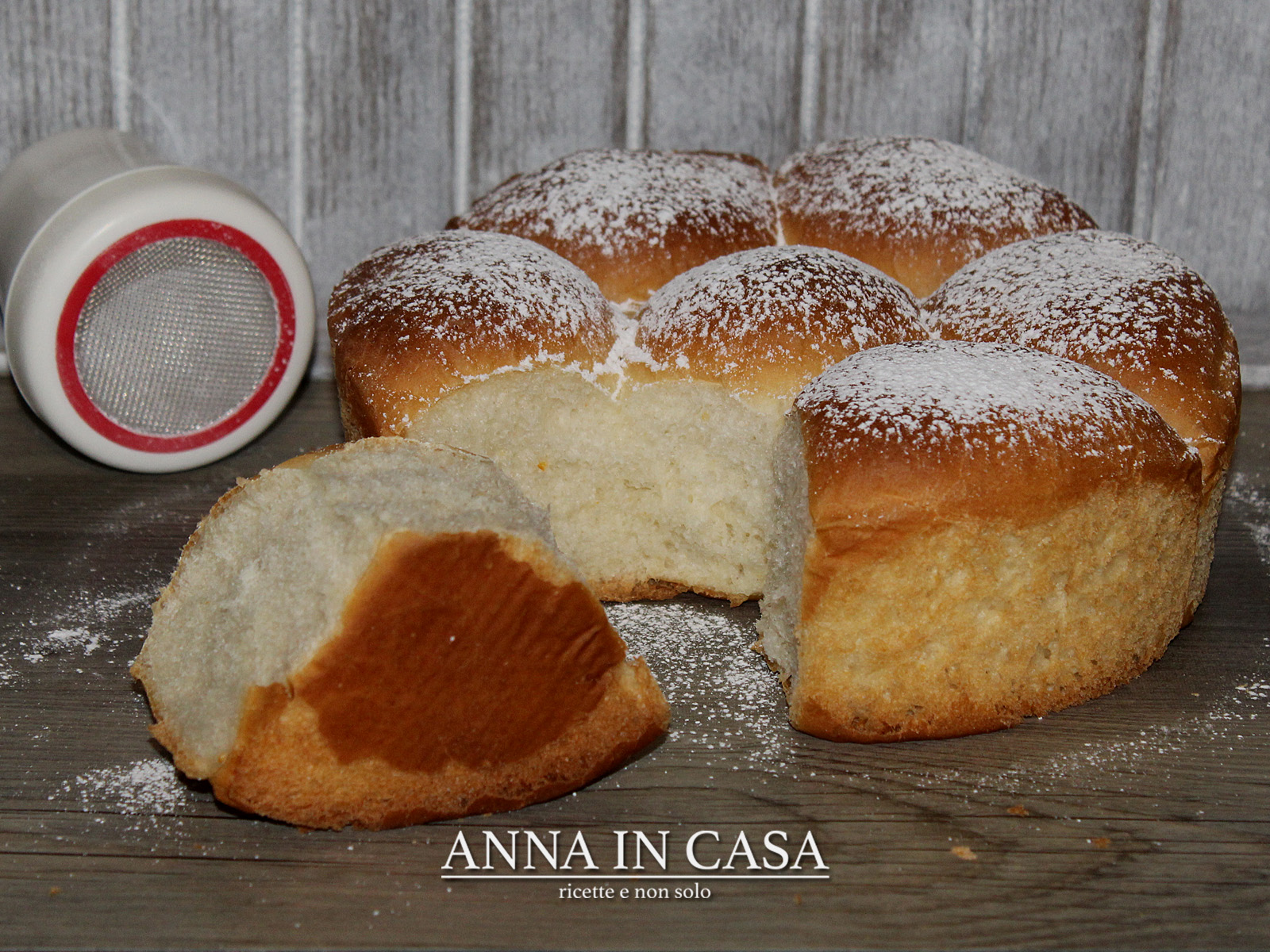 Fiore soffice di brioche