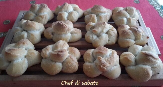 Fiorellini di pane