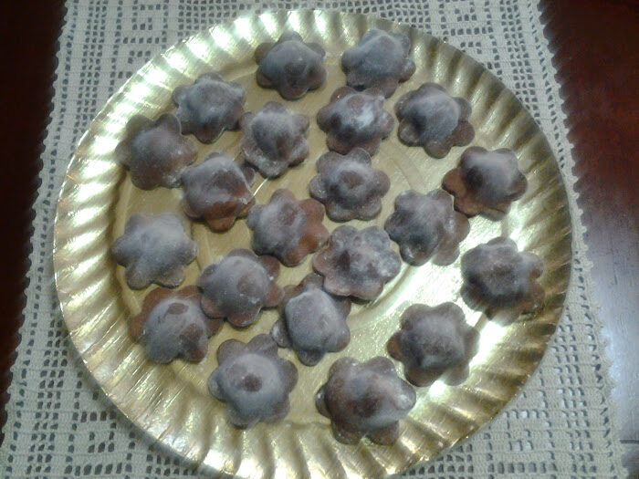 fiori al cacao con salsa ai funghi