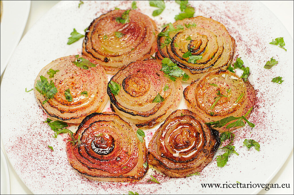 Fiori di cipolla bianca  – cipolla al forno