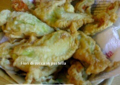 Fiori di zucca pastellati