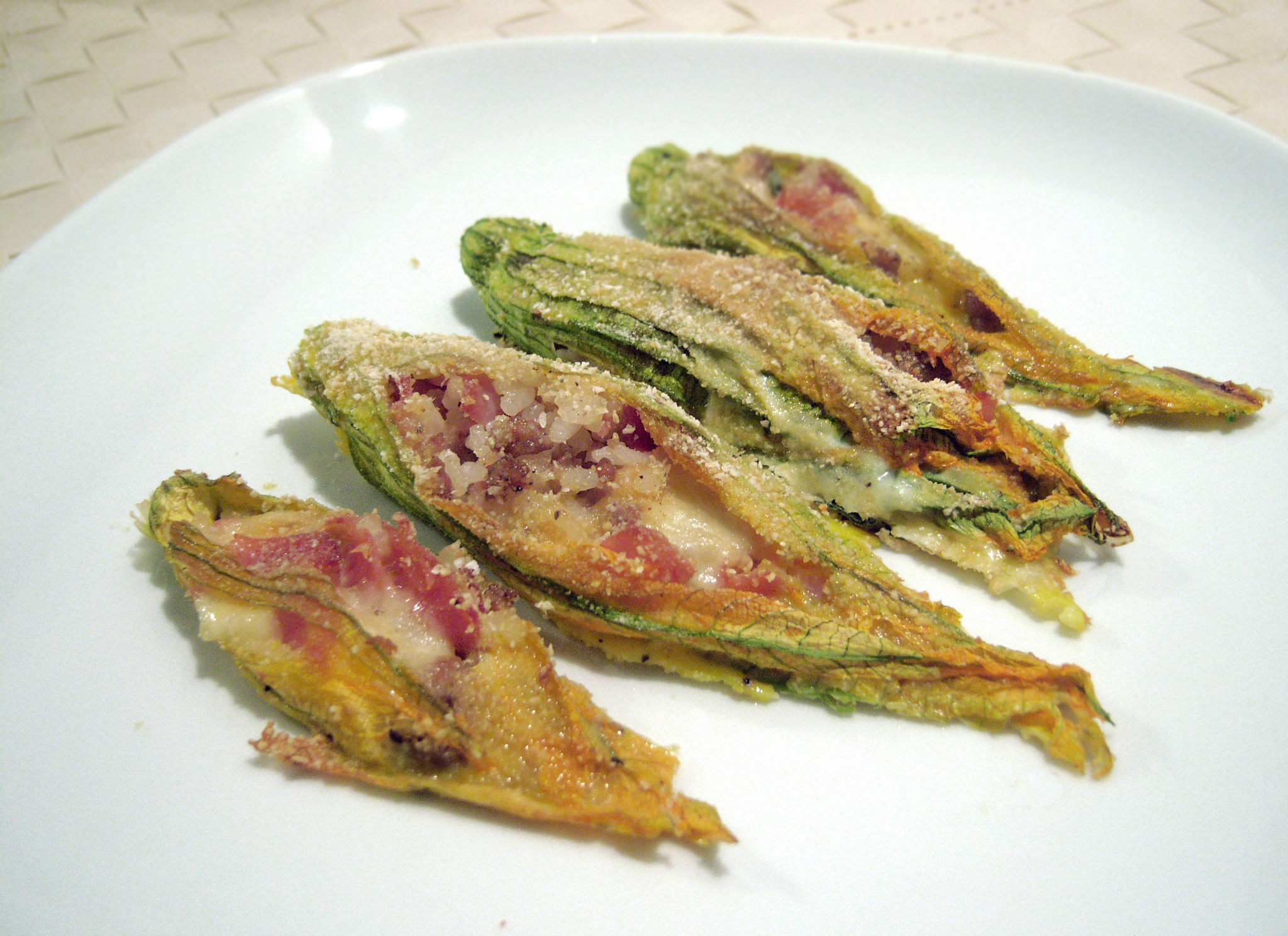 Fiori di zucca ripieni al forno