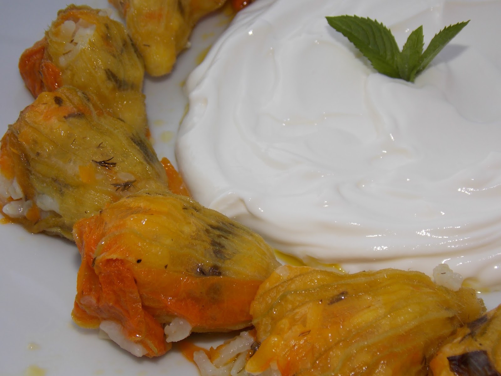 Fiori di zucca ripieni