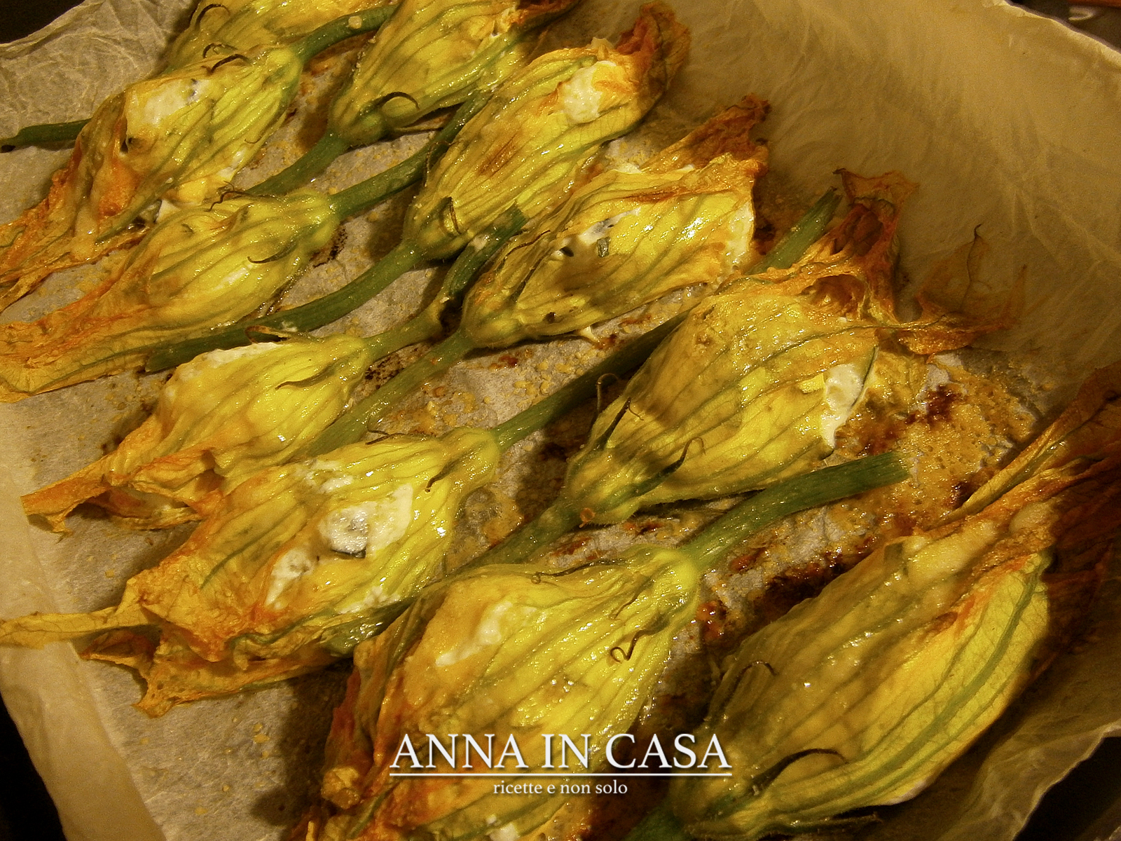 Fiori di zucchine ripieni al forno