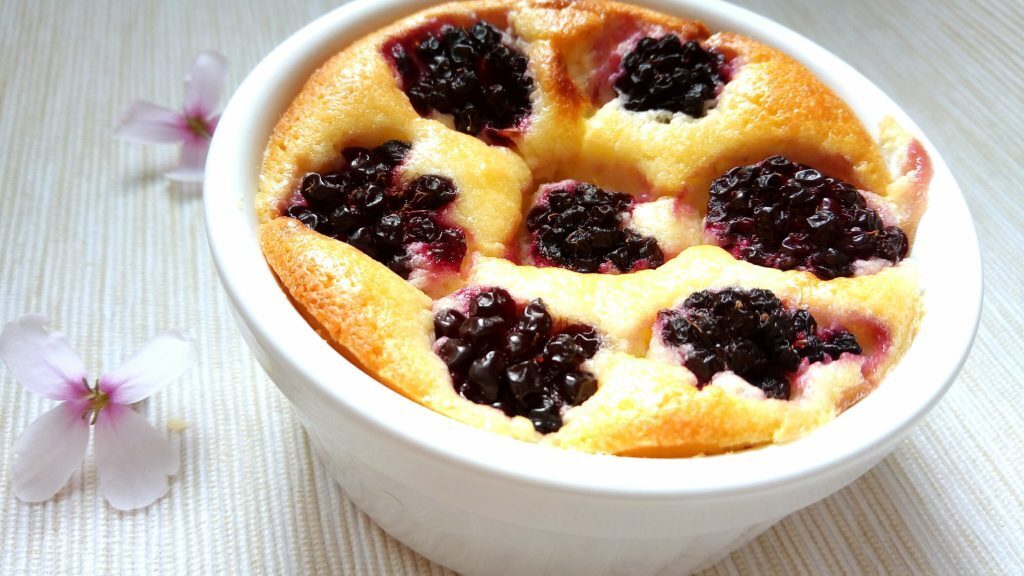 Flan di ricotta alle more