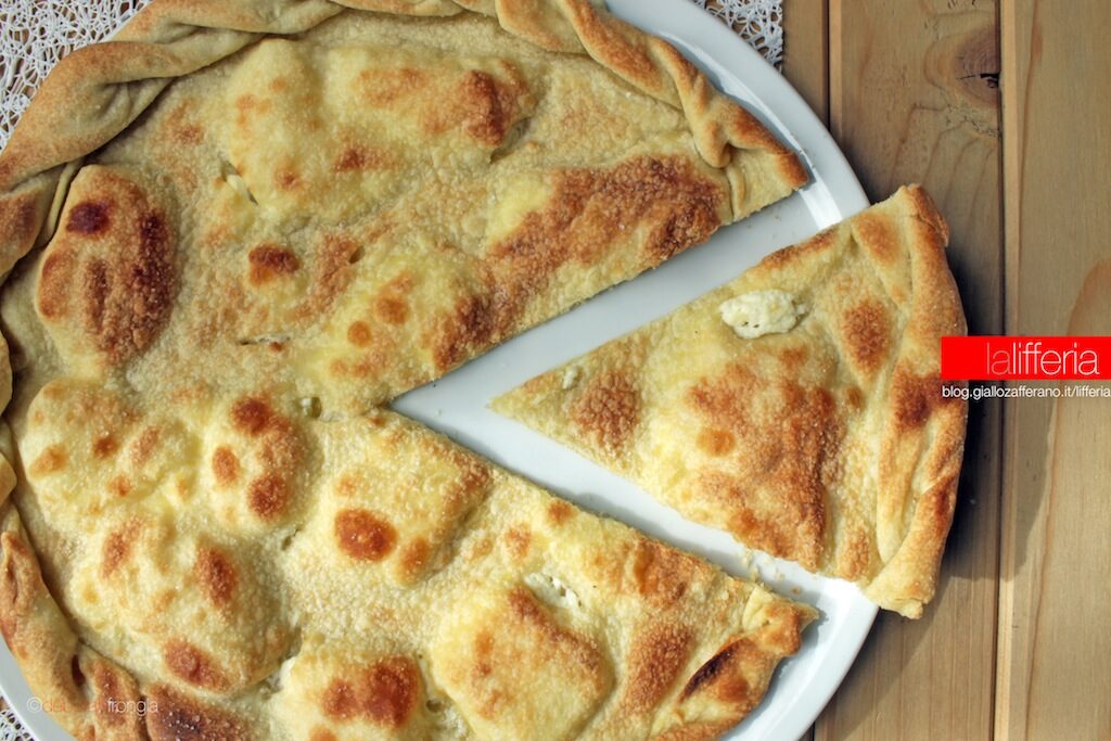 Focaccia al formaggio senza lievito