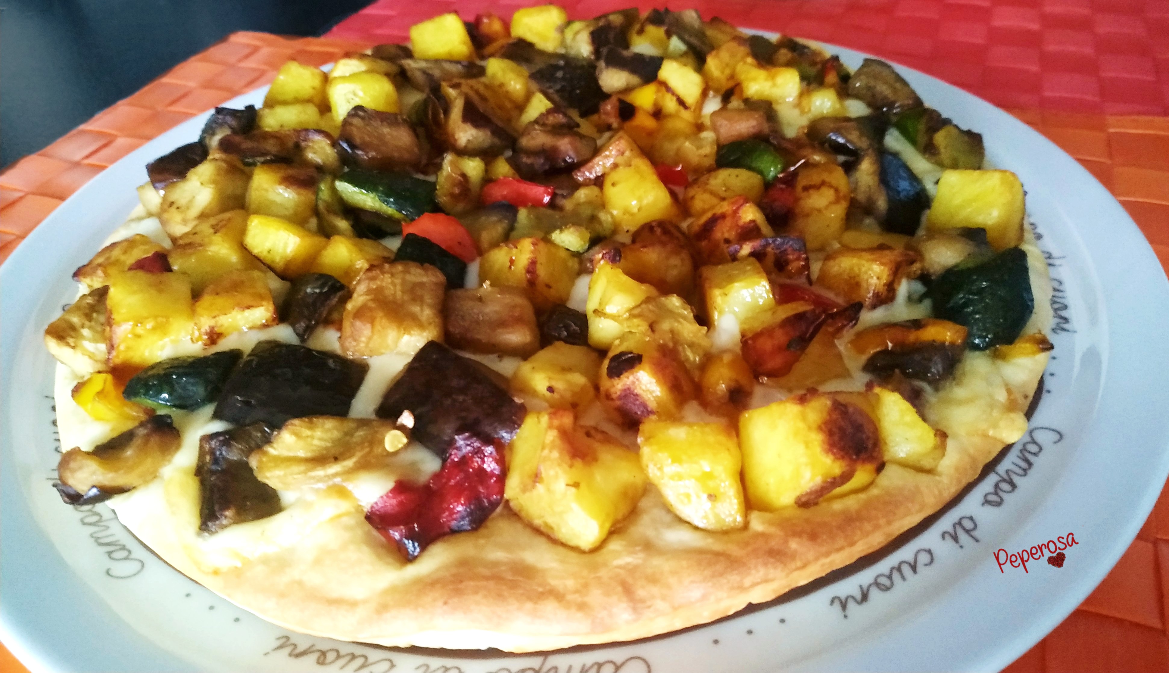 Focaccia alle verdure e formaggio
