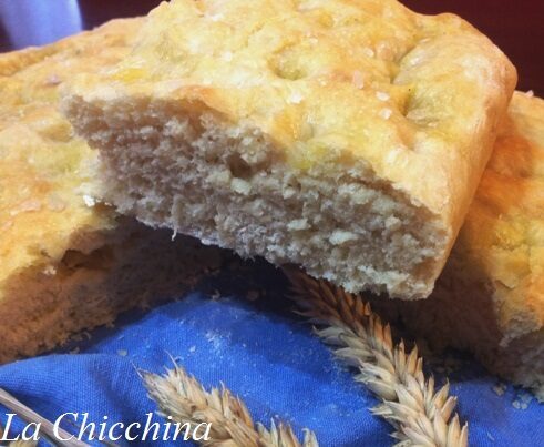 Focaccia alta e morbida (facilissima)