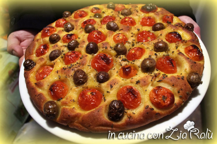 Focaccia barese..